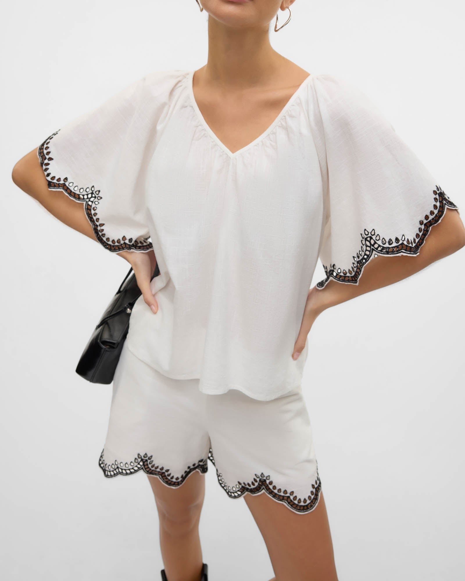 VMDIANA EMBROIDERED TOP